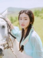 和顶流弟弟隐婚以后